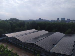 Saules elektrostacija autoparks